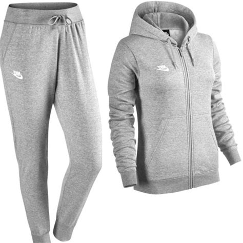 fitness anzug damen nike|nike joggingsanzüge damen.